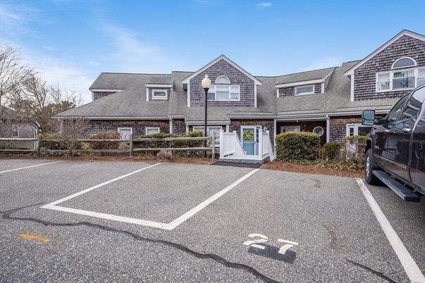 Exterior, Facade, Brick Facade, Cape Cod