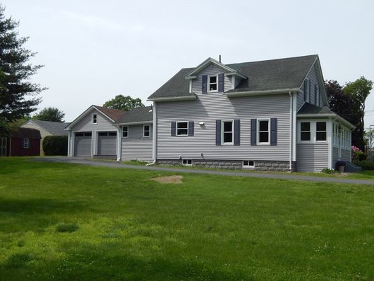 Attached, Backyard, Exterior, Facade, Cape Cod