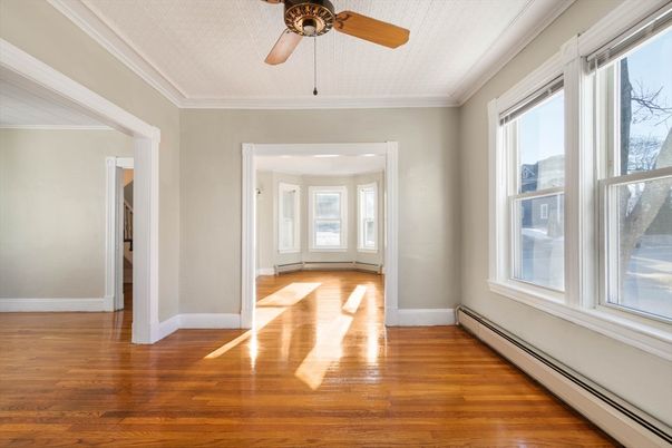 Empty room, Interior, Recessed Lighting, Wood Texture Flooring