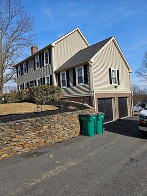 Attached, Exterior, Facade, Farmhouse
