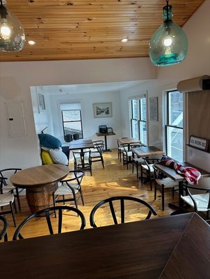 Dining room, Interior, Pendant Lights, Recessed Lighting, Wooden Ceilings, Wood Texture Flooring