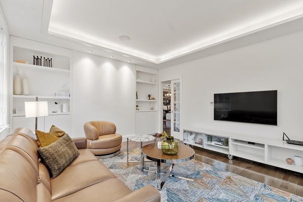 Interior, Living room, Recessed Lighting, Wood Texture Flooring