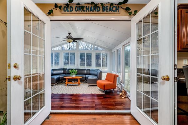 Interior, Living room, Sun Room, Wood Texture Flooring