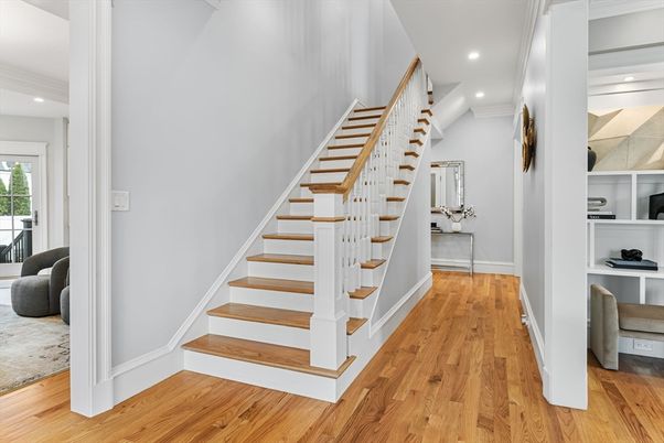 Interior, Recessed Lighting, Wood Texture Flooring