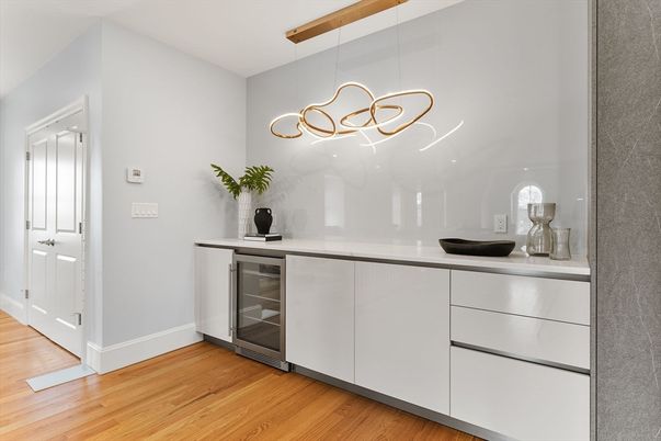 Interior, Pendant Lights, Wood Texture Flooring