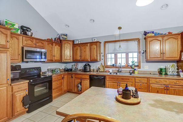 Interior, Kitchen, Pendant Lights, Recessed Lighting
