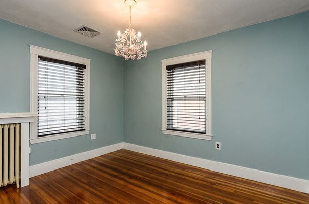 Chandelier, Empty room, Interior, Wood Texture Flooring
