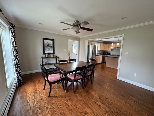 Dining room, Interior, Kitchen, Pendant Lights, Wood Texture Flooring