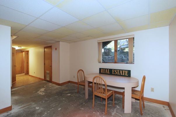 Dining room, Interior