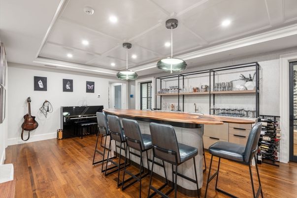 Interior, Pendant Lights, Piano, Recessed Lighting, Wood Texture Flooring