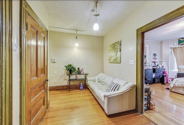 Interior, Pendant Lights, Wood Texture Flooring