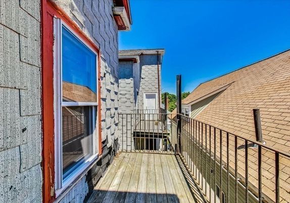 Exterior, Wood Texture Flooring