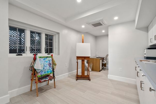 Interior, Recessed Lighting, Wood Texture Flooring