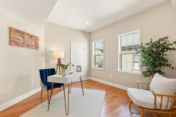 Home Office, Interior, Recessed Lighting, Wood Texture Flooring