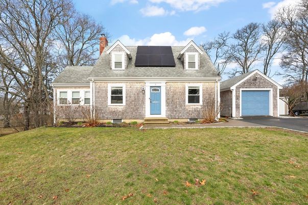 Detached Garage, Exterior, Facade, Cape Cod