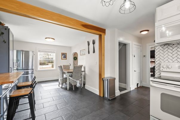 Dining room, Interior, Kitchen, Stainless Steel Appliances