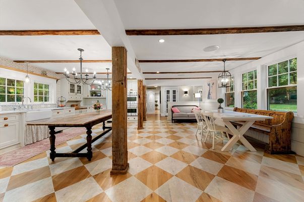 Chandelier, Dining room, Interior, Pendant Lights, Recessed Lighting, Wooden Beams
