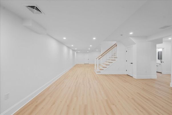 Empty room, Interior, Recessed Lighting, Wood Texture Flooring