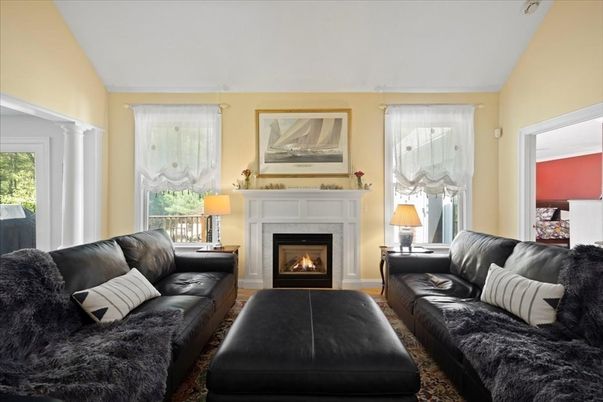 Fireplace, Interior, Living room