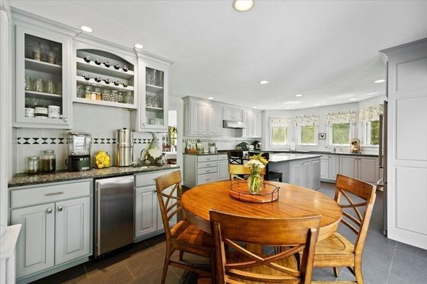 Dining room, Interior, Kitchen, Recessed Lighting, Stainless Steel Appliances