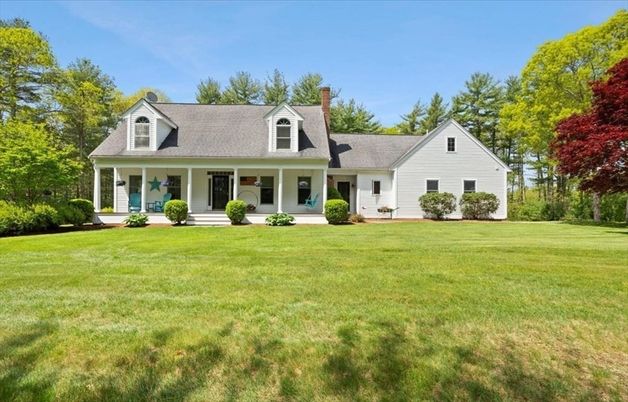 Backyard, Exterior, Facade, Cape Cod