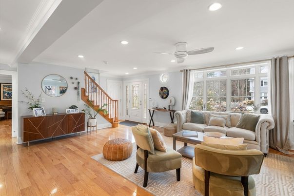 Interior, Living room, Recessed Lighting, Wood Texture Flooring