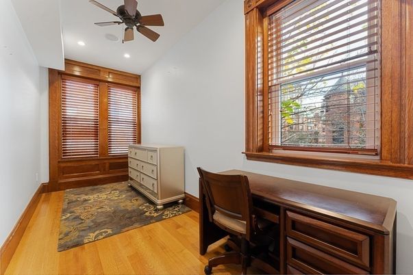 Home Office, Interior, Recessed Lighting, Wood Texture Flooring