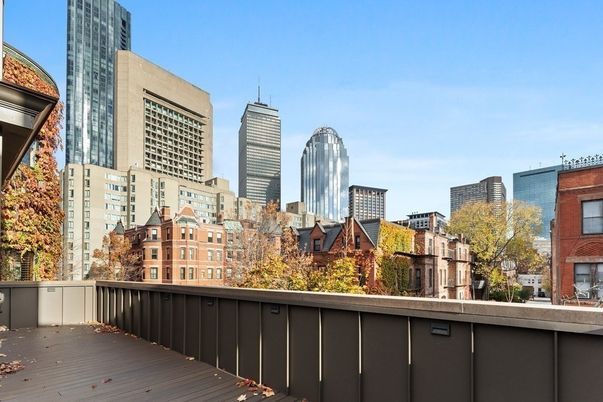 Exterior, Other, Skyline
