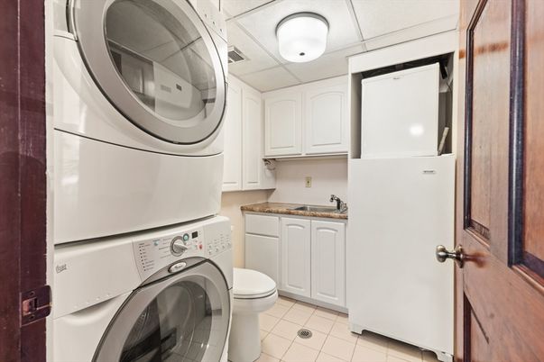 Interior, Washer