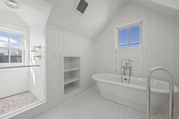 Bathroom, Free Standing Baths, Interior