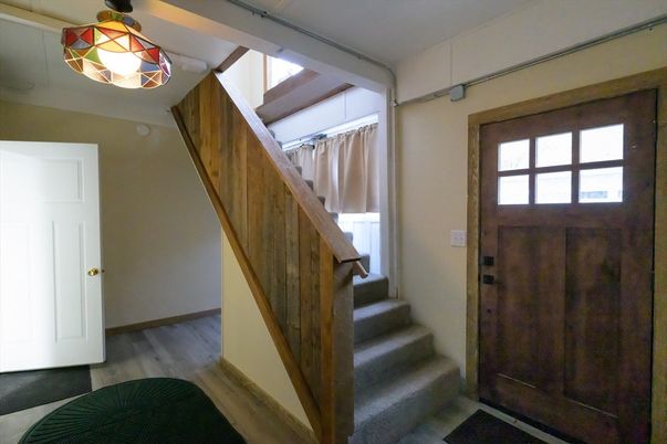 Interior, Pendant Lights, Wood Texture Flooring