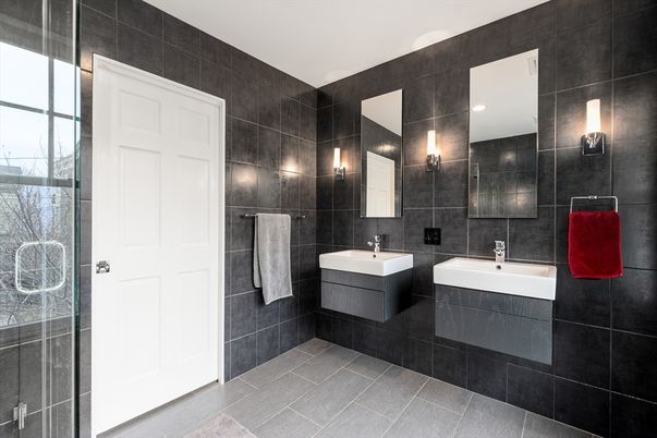 Bathroom, Dual Sink Vanities, Interior