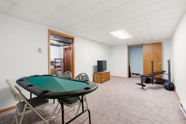 Fitness Equipment, Game Room, Interior, Recessed Lighting