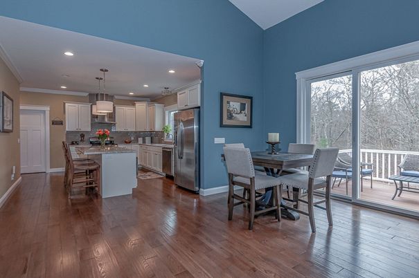 Dining room, Interior, Kitchen, Pendant Lights, Recessed Lighting, Stainless Steel Appliances, Wood Texture Flooring