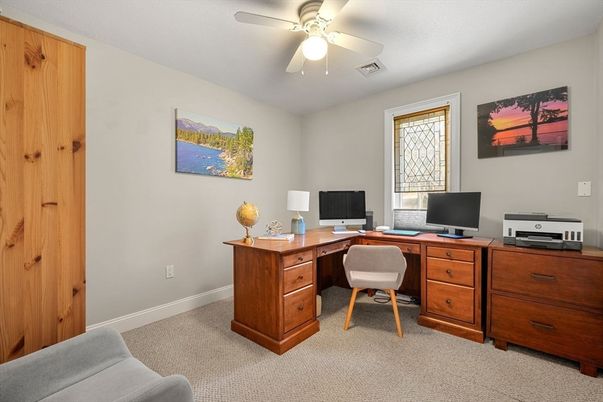 Home Office, Interior