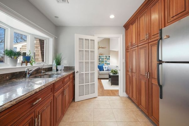 Interior, Kitchen, Living room, Recessed Lighting, Wood Texture Flooring