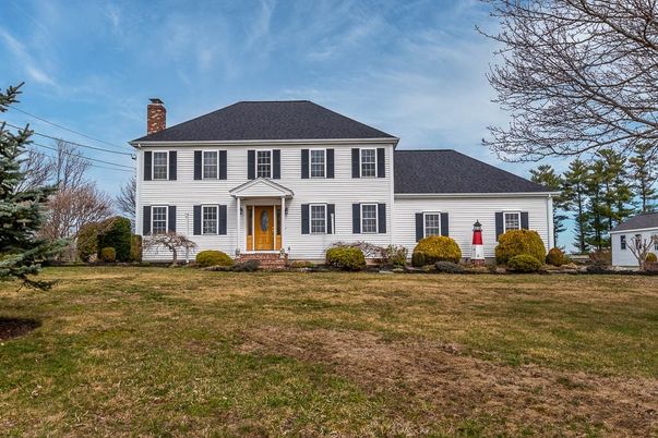 Backyard, Exterior, Facade, Georgian