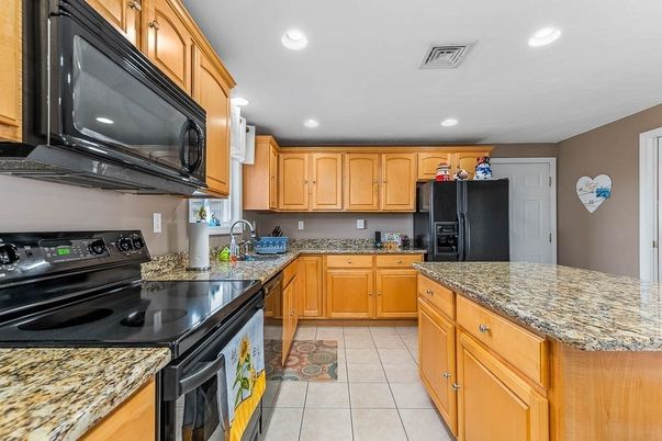 Interior, Kitchen, Recessed Lighting