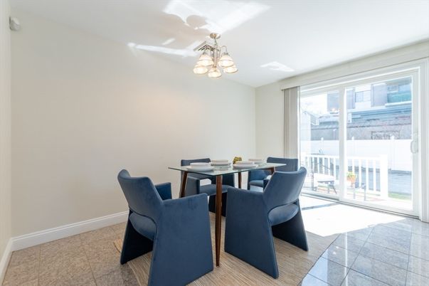 Chandelier, Dining room, Interior