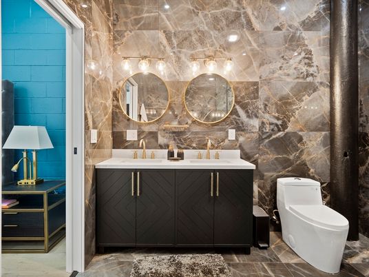Bathroom, Dual Sink Vanities, Interior