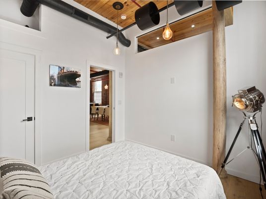 Bedroom, Interior, Pendant Lights, Recessed Lighting, Wooden Ceilings, Wood Texture Flooring