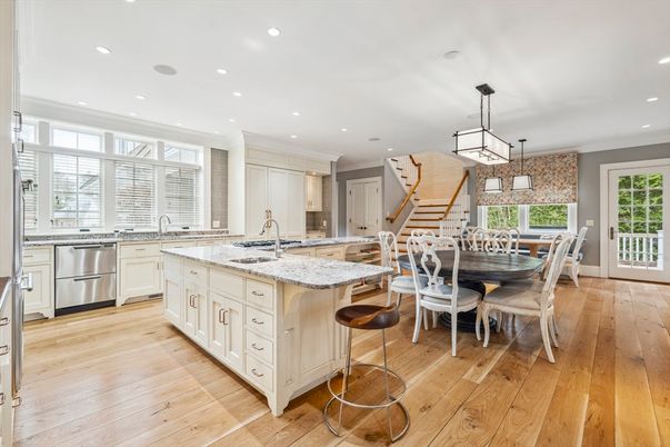 Dining room, Interior, Kitchen, Pendant Lights, Recessed Lighting, Stainless Steel Appliances, Wood Texture Flooring