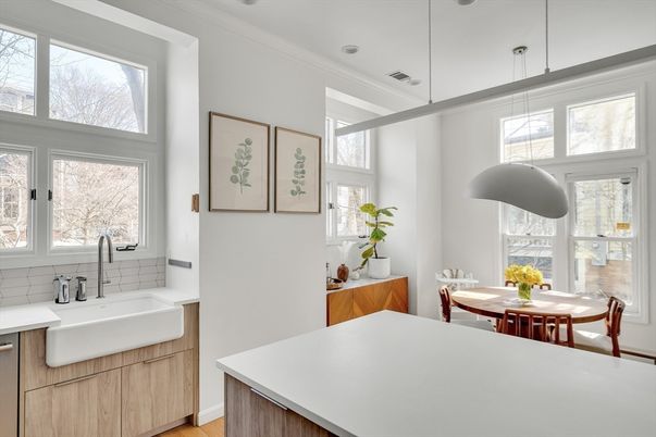 Dining room, Interior, Kitchen, Pendant Lights, Recessed Lighting, Wood Texture Flooring