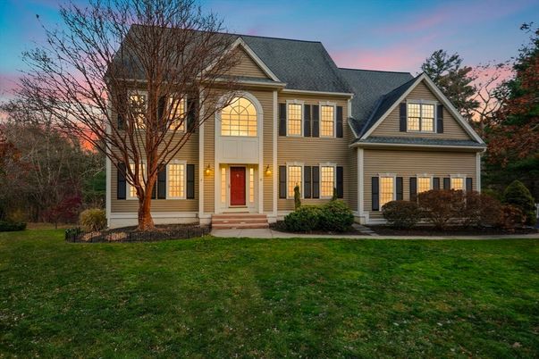 Exterior, Facade, Brick Traditional