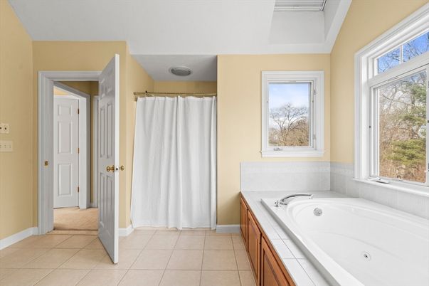 Bathroom, Interior, Tile Countertops