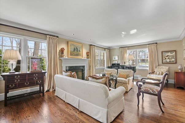 Fireplace, Interior, Living room, Piano, Recessed Lighting, Wood Texture Flooring