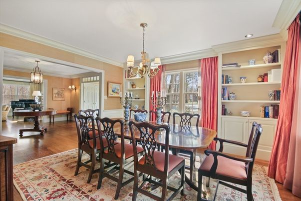 Chandelier, Dining room, Interior, Pendant Lights, Recessed Lighting, Wood Texture Flooring
