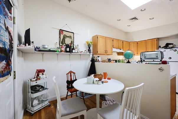 Dining room, Interior, Kitchen, Recessed Lighting, Wood Texture Flooring