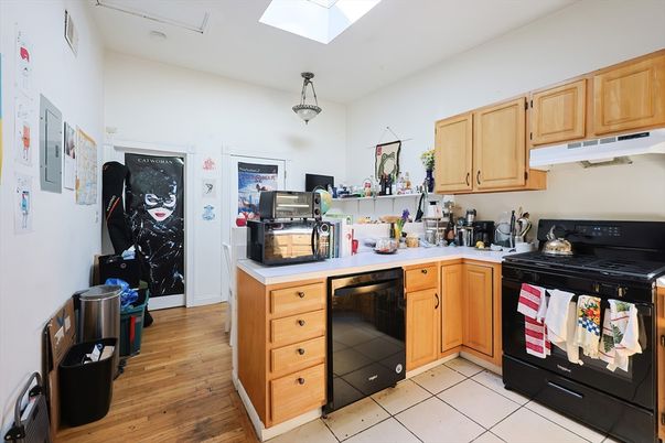 Interior, Kitchen, Pendant Lights, Wood Texture Flooring