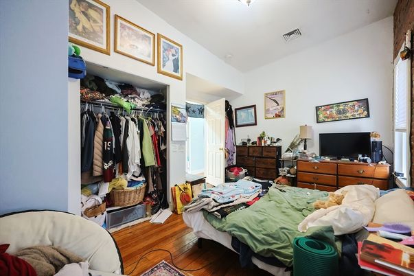 Interior, Walk-in Closets, Wood Texture Flooring